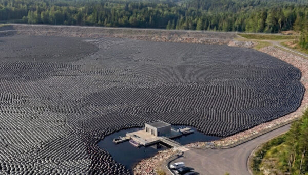 HDPE black shade balls covering a large reservoir to reduce evaporation and limit algae growth